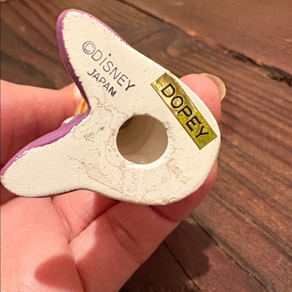 Vintage Japan Walt Disney 3" Ceramic Figure Snow White 7 Dwarfs - Dopey - Picture 5 of 6